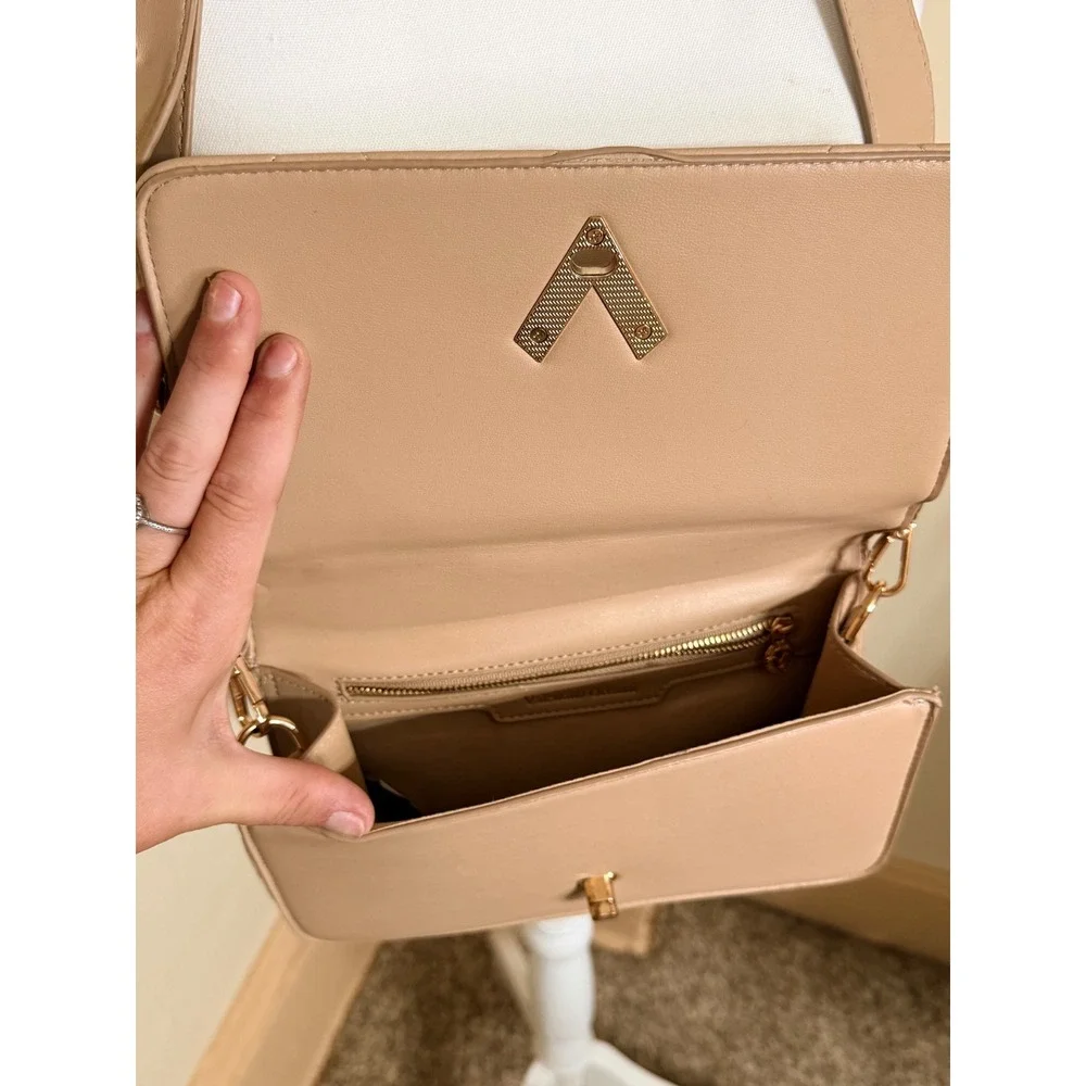 Valentino Orlandi Beige Quilted Leather Crossbody Bag Gold Hardware V Logo